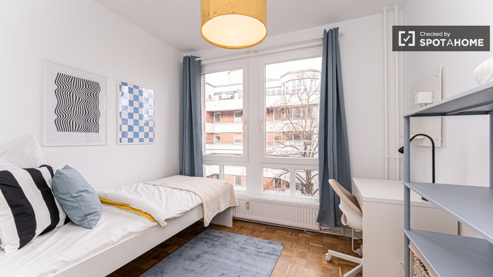 Double room Berlin, 6 beds, 124m² — photo 4