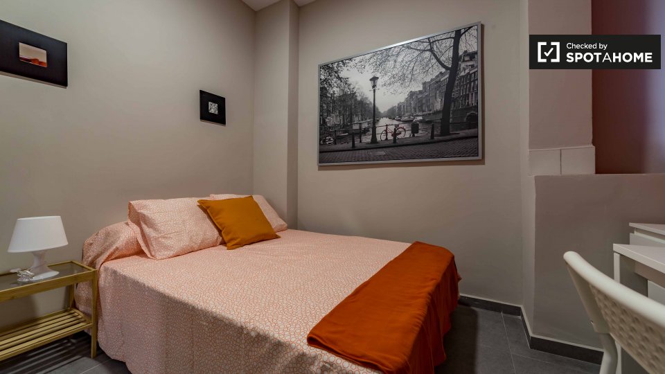Double room Valencia, 8 beds — photo 2