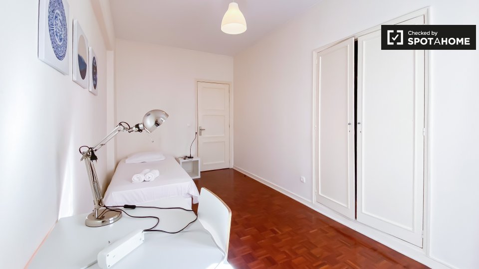 Double room Lisbon, 10 beds — photo 3