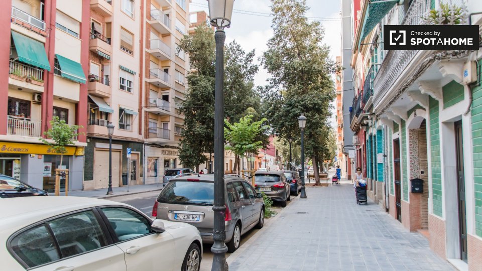 Apartment Valencia, 2 beds, 80m² — photo 10