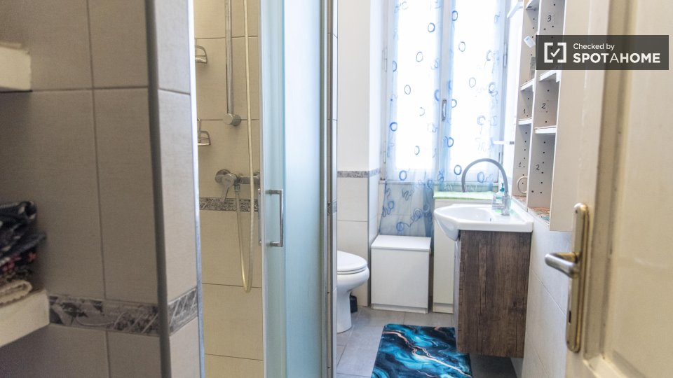 Double room Rome, 4 beds, 90m² — photo 34