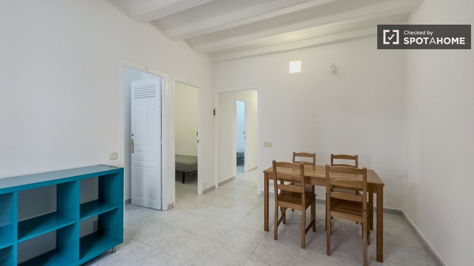Double room Barcelona, 3 beds — photo 8