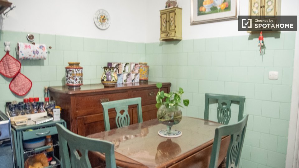 Double room Rome, 2 beds, 120m² — photo 15