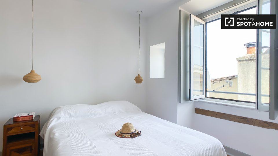 Apartment Lisbon, 2 beds, 70m² — photo 9