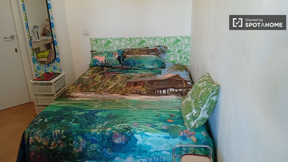 Double room Madrid, 5 beds, 120m² — photo 61