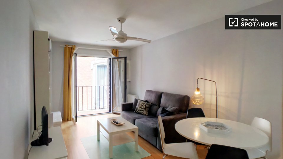 Apartment Madrid, 1 bed, 50m² — photo 3
