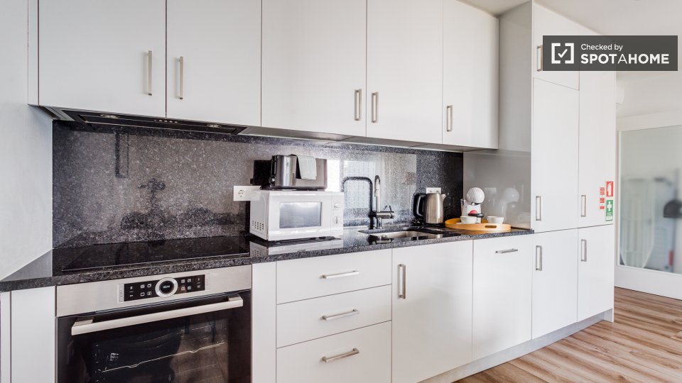 Apartment Lisbon, 1 bed — photo 68
