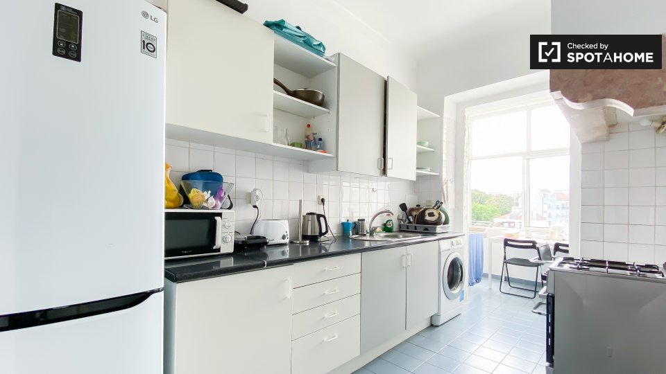 Double room Lisbon, 4 beds, 110m² — photo 6