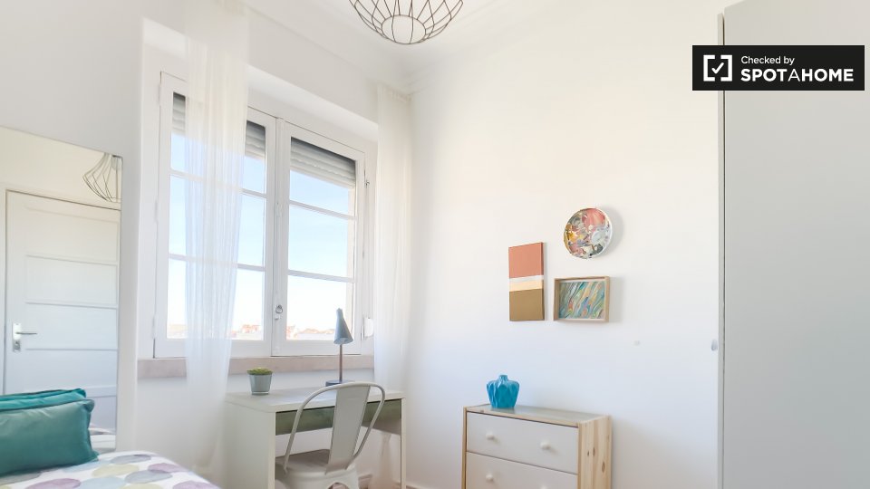 Double room Lisbon, 6 beds, 120m² — photo 2