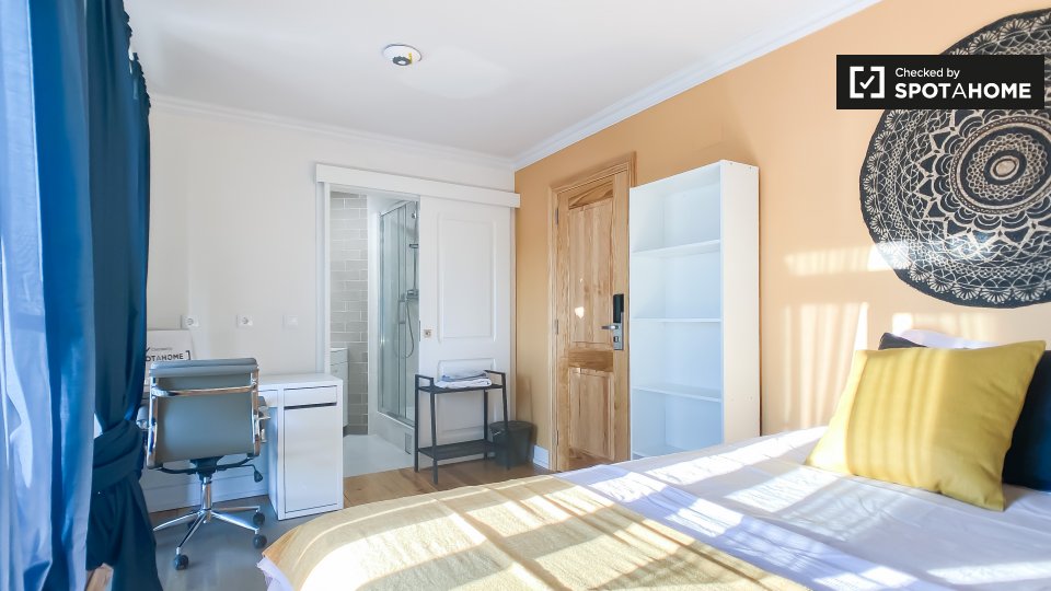 Apartment Lisbon, 4 beds — photo 5