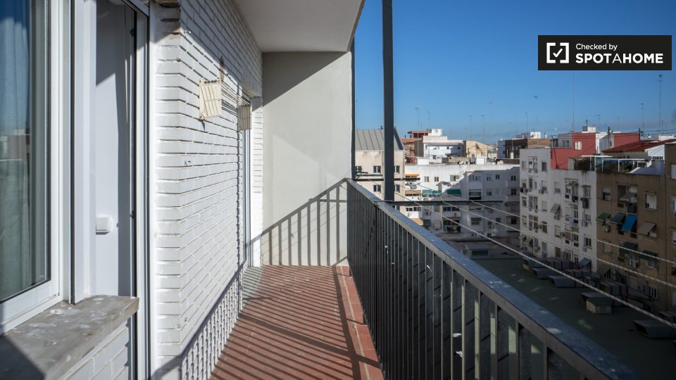 Double room Valencia, 6 beds — photo 11