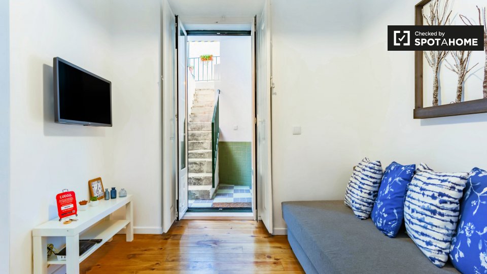 Apartment Lisbon, 2 beds — photo 2