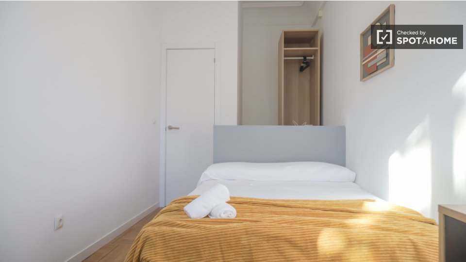 Double room Madrid, 18 beds — photo 4