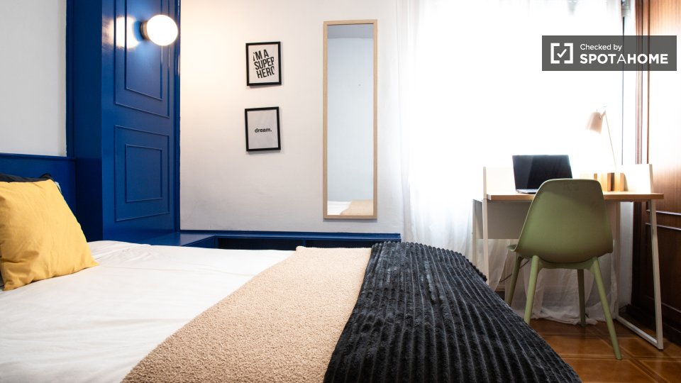 Double room Madrid, 5 beds — photo 7