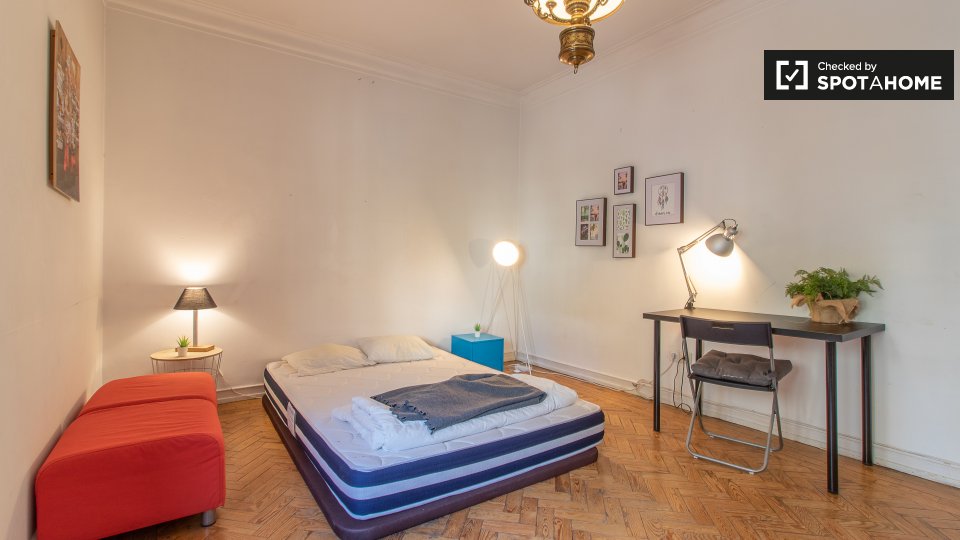 Double room Lisbon, 5 beds, 120m² — photo 2