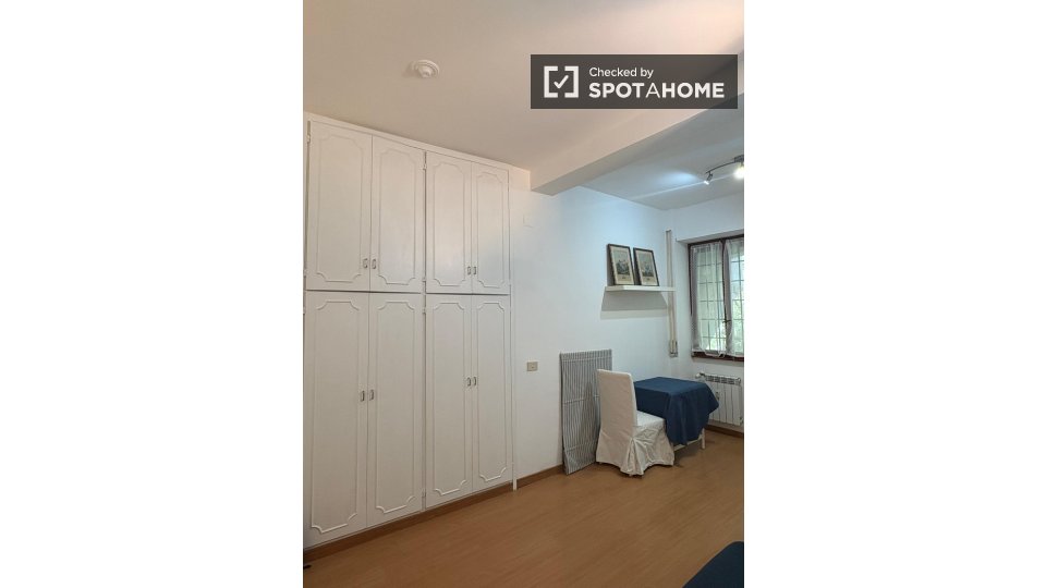 Apartment Rome, 1 bed — photo 32