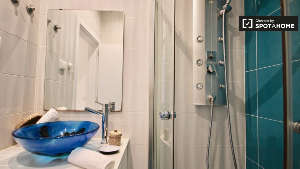 Apartment Lisbon, 2 beds — photo 13
