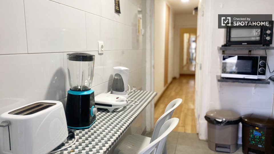 Double room Lisbon, 7 beds — photo 1