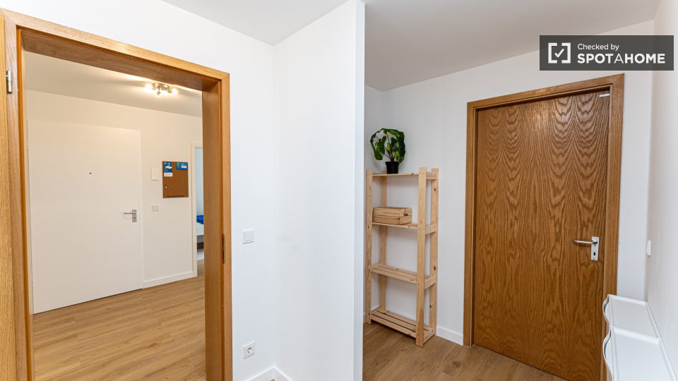 Double room Berlin, 5 beds, 80m² — photo 6