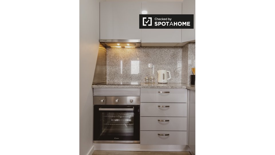 Apartment Porto, 1 bed, 59m² — photo 7
