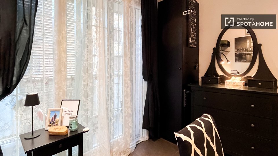 Double room Milan, 2 beds, 75m² — photo 48