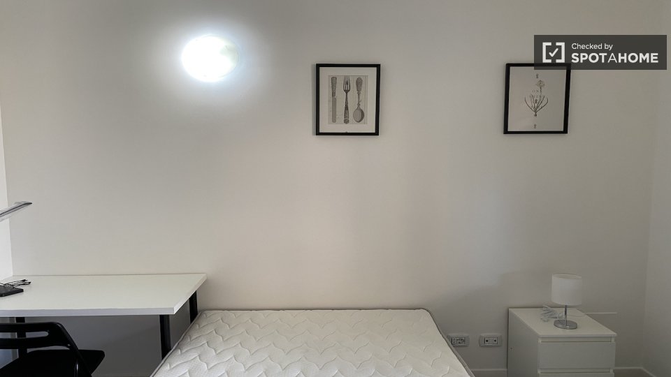 Double room Rome, 4 beds — photo 10