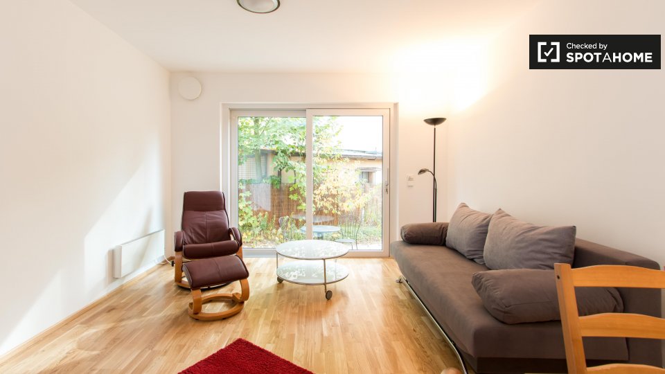 Apartment Berlin, 2 beds, 42m² — photo 1