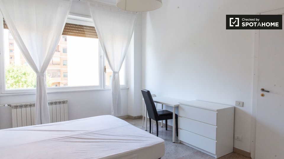 Double room Rome, 5 beds, 140m² — photo 7