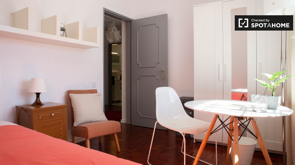 Double room Lisbon, 12 beds, 350m² — photo 3