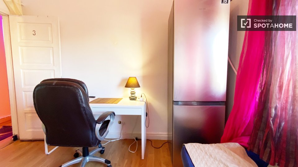 Double room Lisbon, 5 beds, 90m² — photo 59
