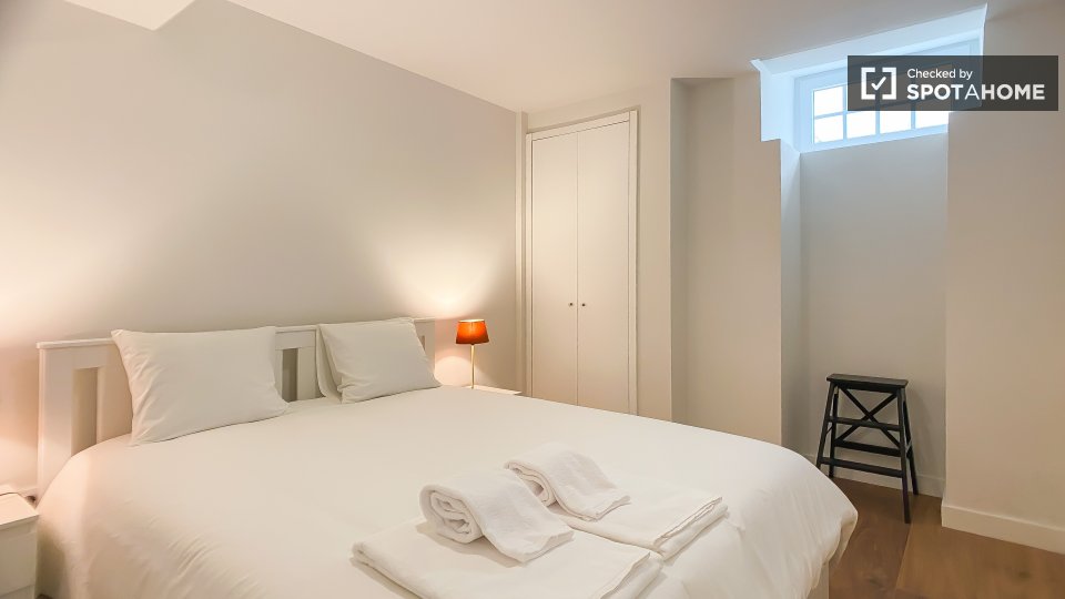 Apartment Lisbon, 1 bed, 50m² — photo 11
