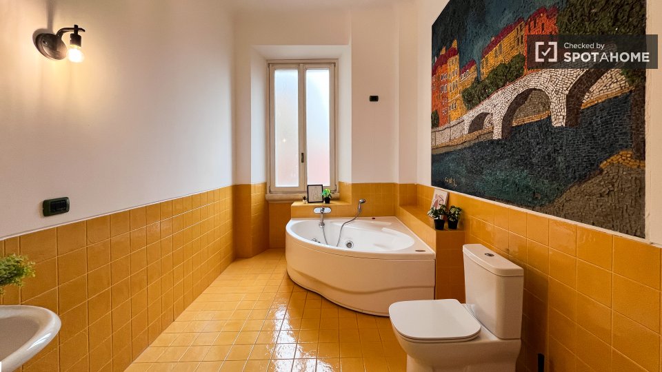 Double room Milan, 5 beds — photo 3
