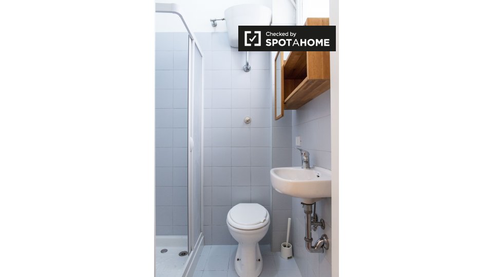 Double room Rome, 5 beds, 140m² — photo 8