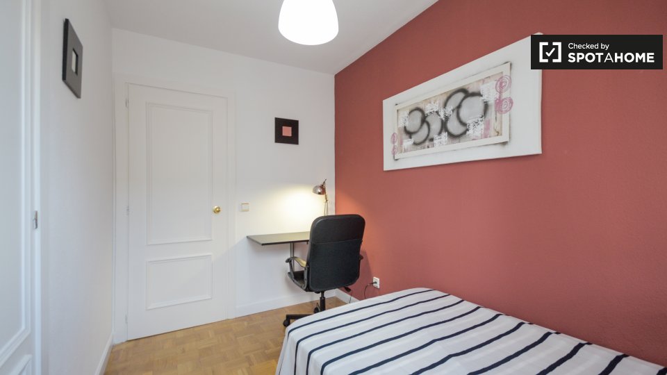 Double room Alcala_De_Henares, 5 beds, 170m² — photo 3