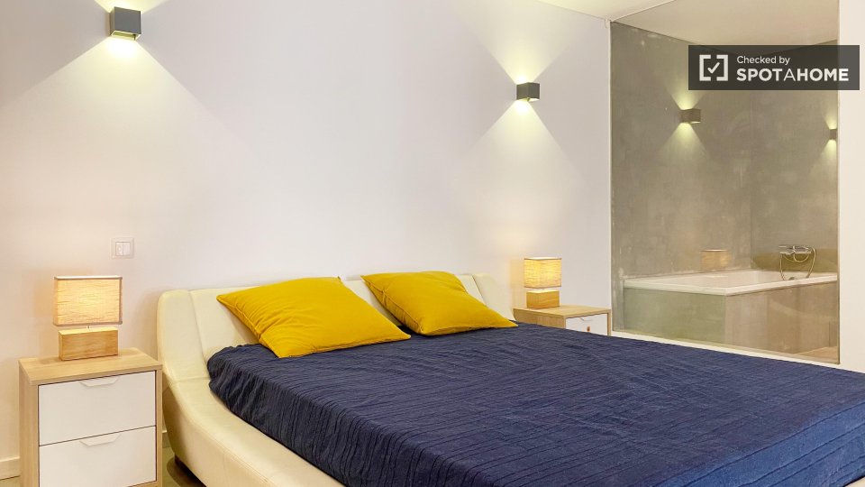 Apartment Lisbon, 2 beds, 117m² — photo 13