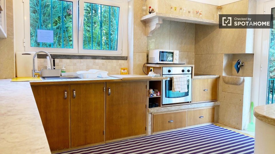 Double room Lisbon, 6 beds — photo 80