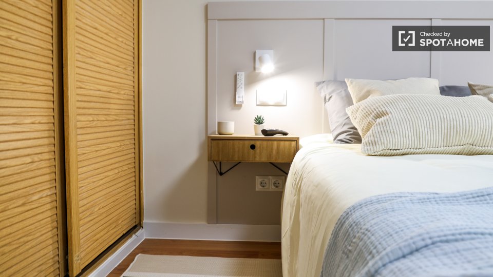 Double room Madrid, 4 beds — photo 6