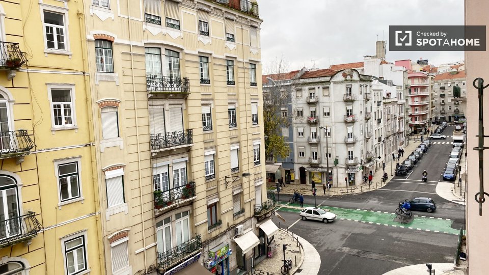 Double room Lisbon, 5 beds, 110m² — photo 38