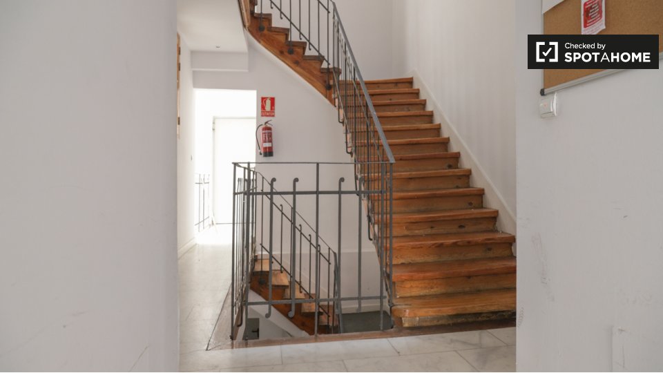 Apartment mono Madrid — photo 17