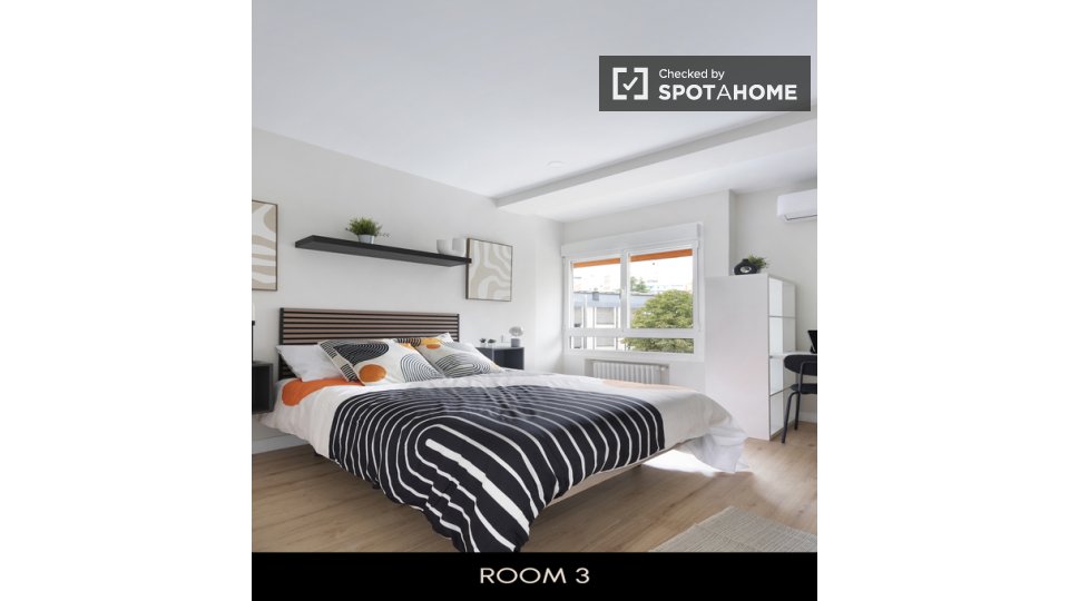 Double room Madrid, 7 beds, 162m² — photo 19
