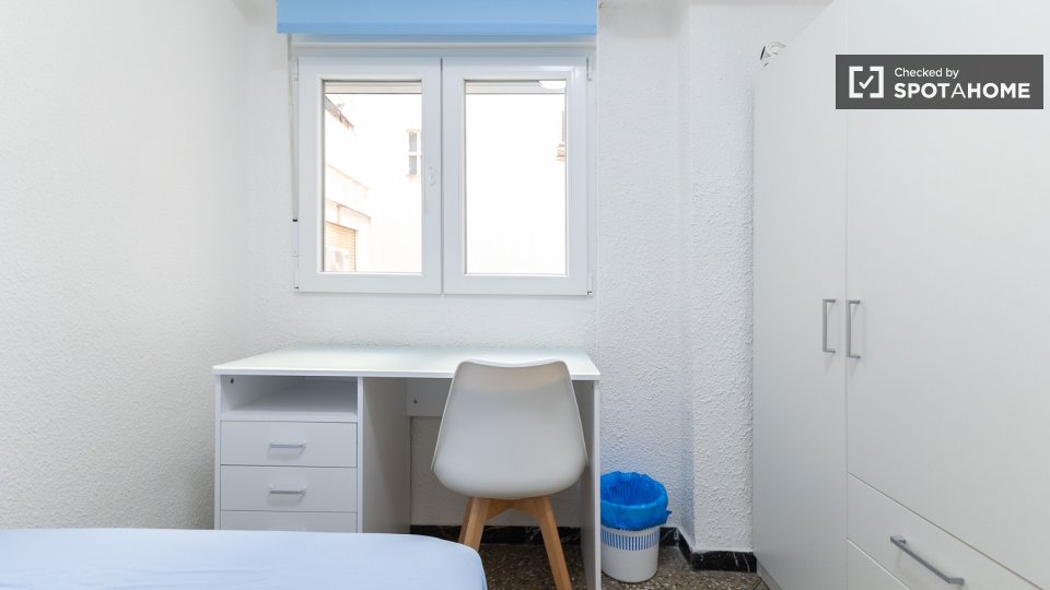 Double room Valencia, 5 beds — photo 2