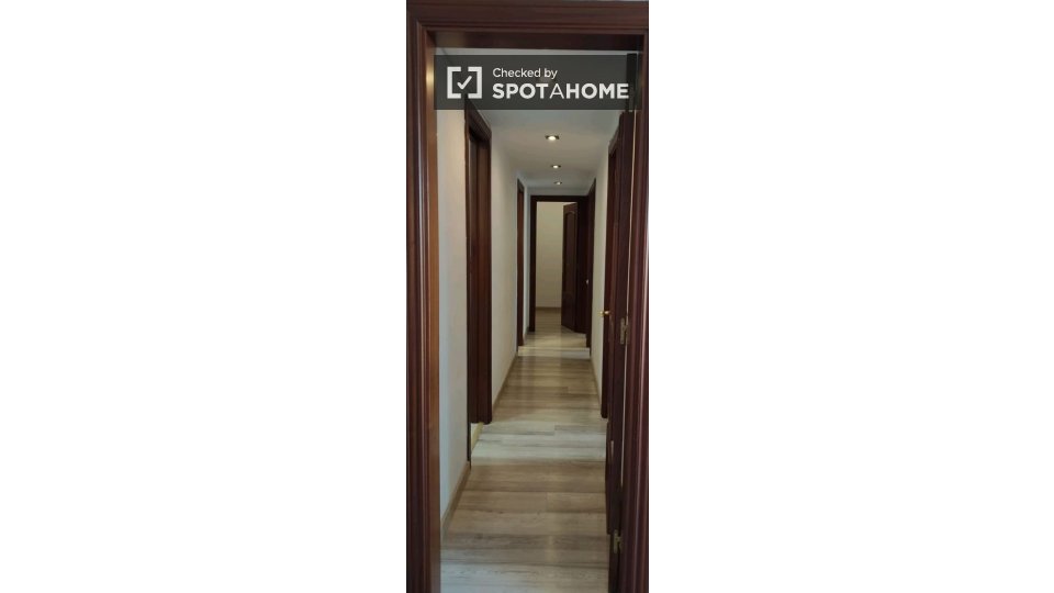 Double room Barcelona, 4 beds — photo 13