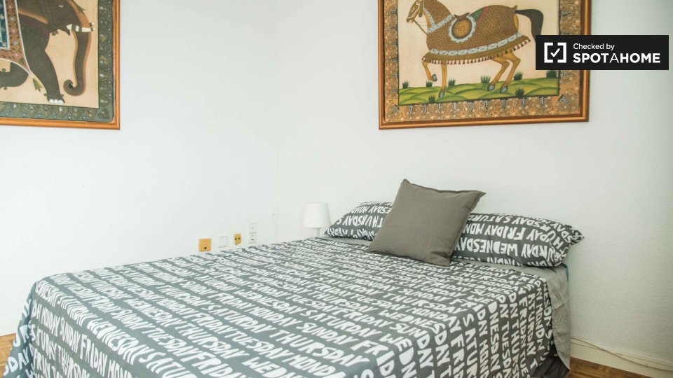 Double room Valencia, 6 beds, 140m² — photo 4