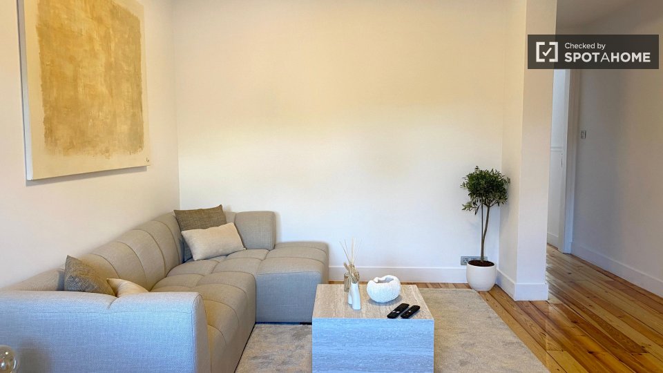 Apartment Lisbon, 2 beds — photo 50
