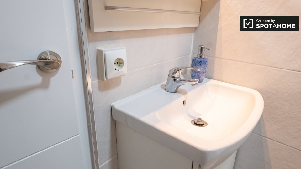 Apartment mono Madrid, 18m² — photo 13
