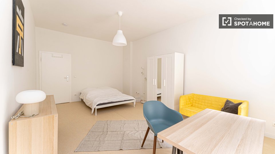 Double room Berlin, 3 beds — photo 13