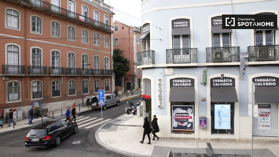 Apartment Lisbon, 1 bed — photo 15