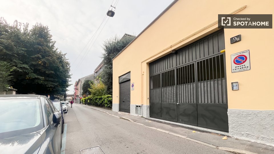 Double room Milan, 4 beds — photo 14