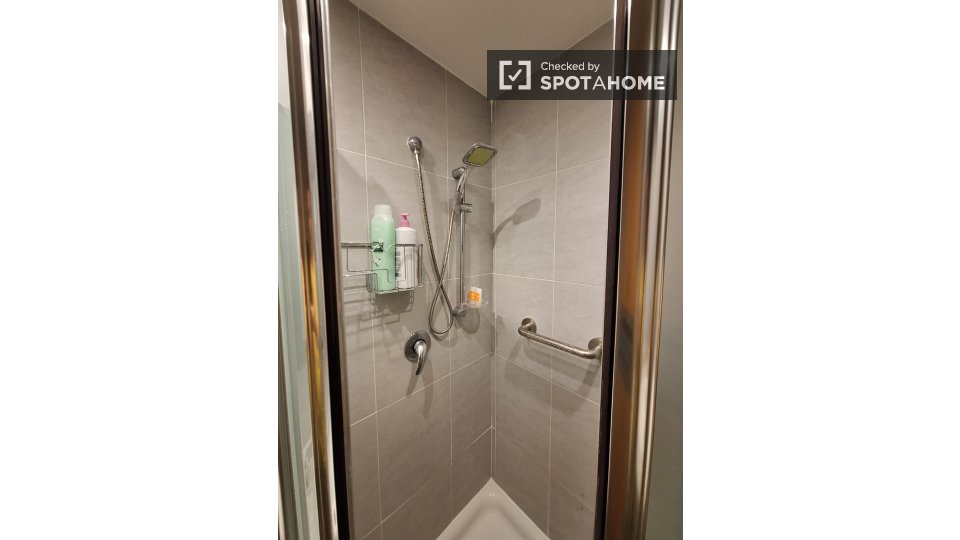 Double room Valencia, 5 beds, 110m² — photo 25