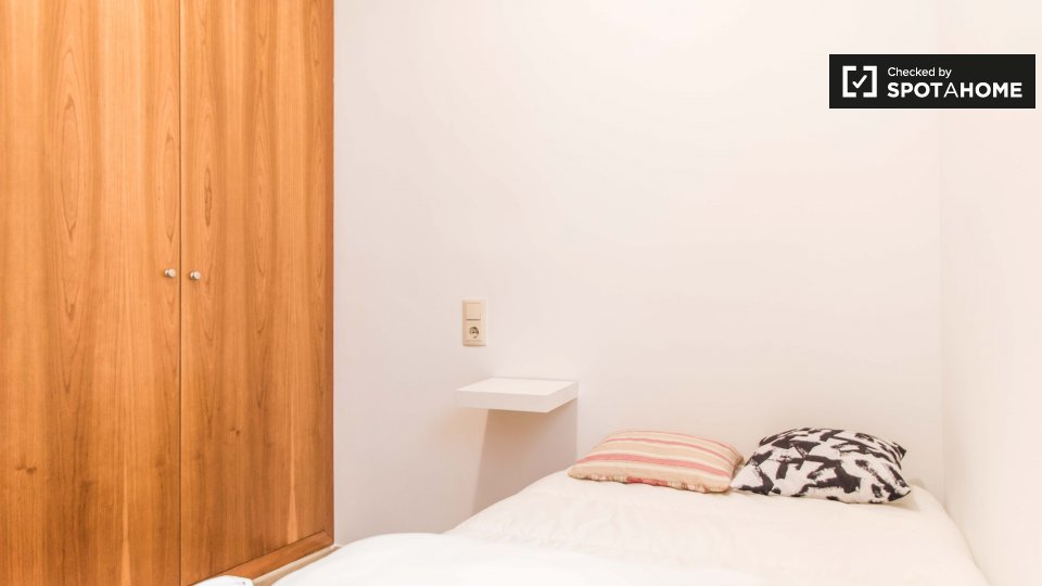 Double room Valencia, 4 beds, 100m² — photo 4